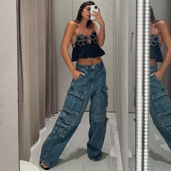 Size XS | Zara | Rhinestone Poplin Top | Bloggers Favourite - Picture 5 of 15